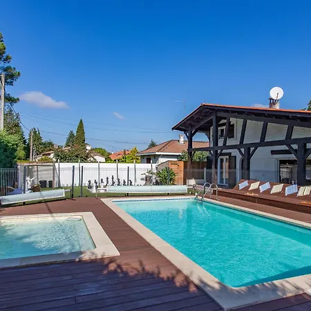 La Maison Du Bonheur 30 Personnes Avec Piscines Chauffees * Ares