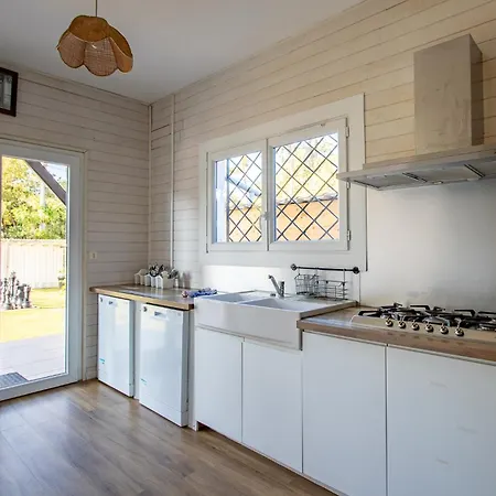 Holiday home La Maison Du Bonheur 30 Personnes Avec Piscines Chauffees Ares